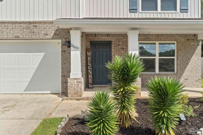 Photo - 10609 Queens Gate Cir