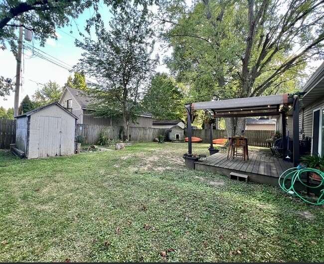 Photo - 806 S Walnut St