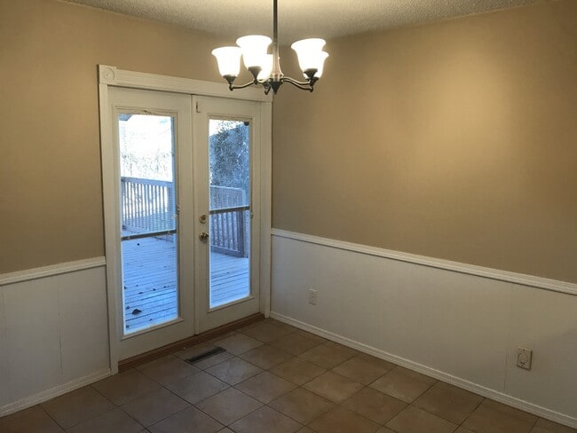Photo - 3 Bedroom 2 Bathroom across from Kickapoo High School $1,495!