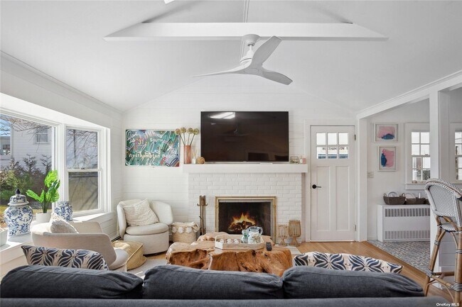 Photo - 66 Library Ave