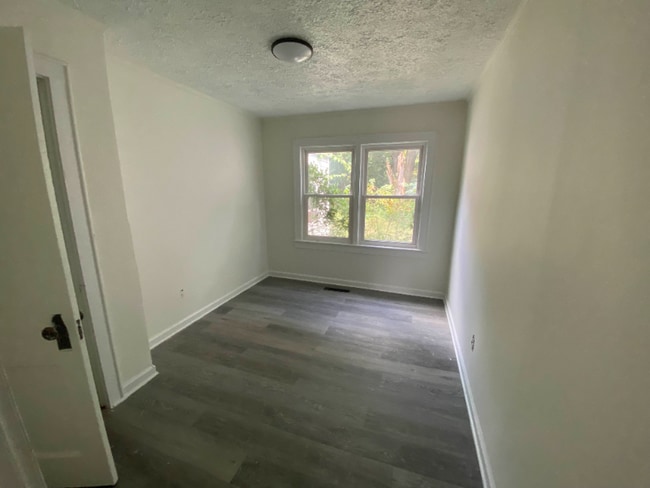 Photo - 1909 Southern Ave