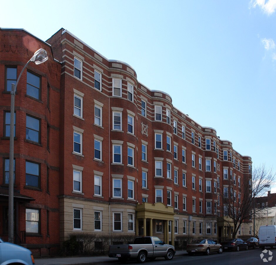 Building - 462-464 Maple St
