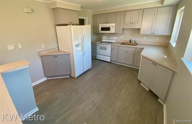 Photo - 604 Lerner Ave