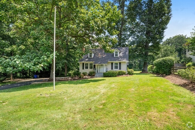 Building Photo - 4617 HOLLY Rental