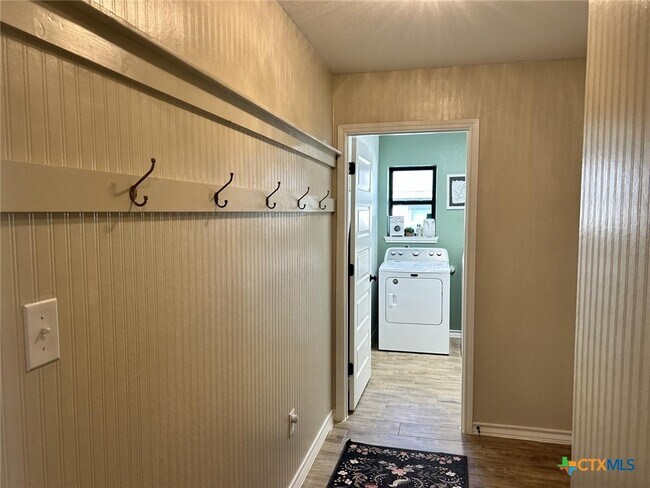 Photo - 2611 Bolzano Trl