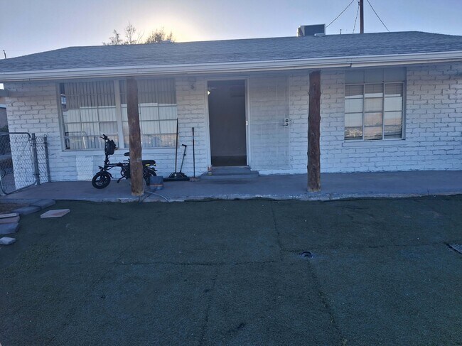 Photo - 415 N 13th St Unit B