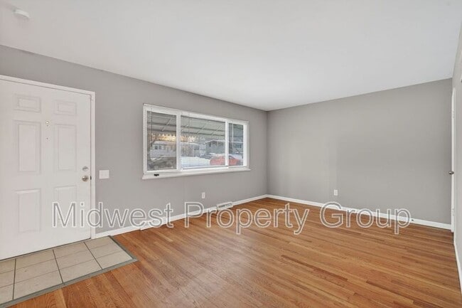 Photo - 2365 Dove Dr