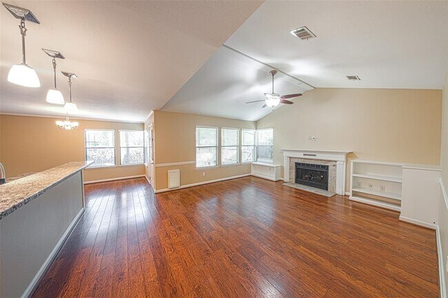 Building Photo - 49 Sawmill Grove Ln Rental