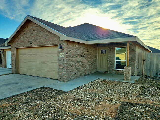 Photo - 1305 N Dover Ave Unit B