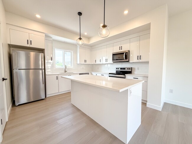 Photo - 273 Sage Hill Cir NW
