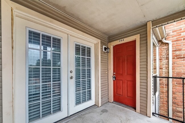 3700 W Clay St Unit 244