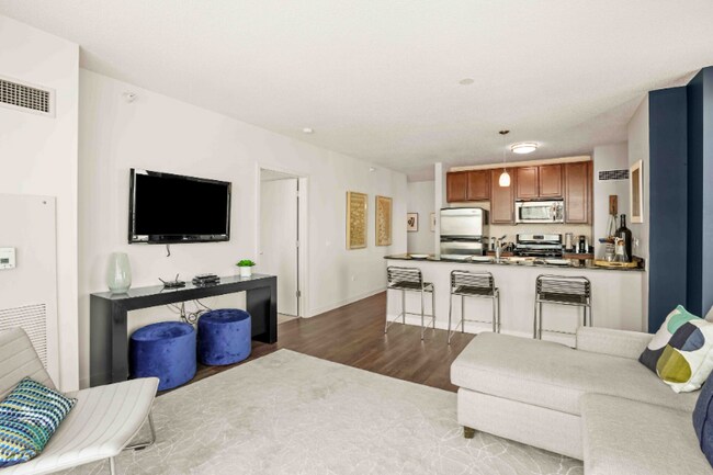 601 W Kinzie St