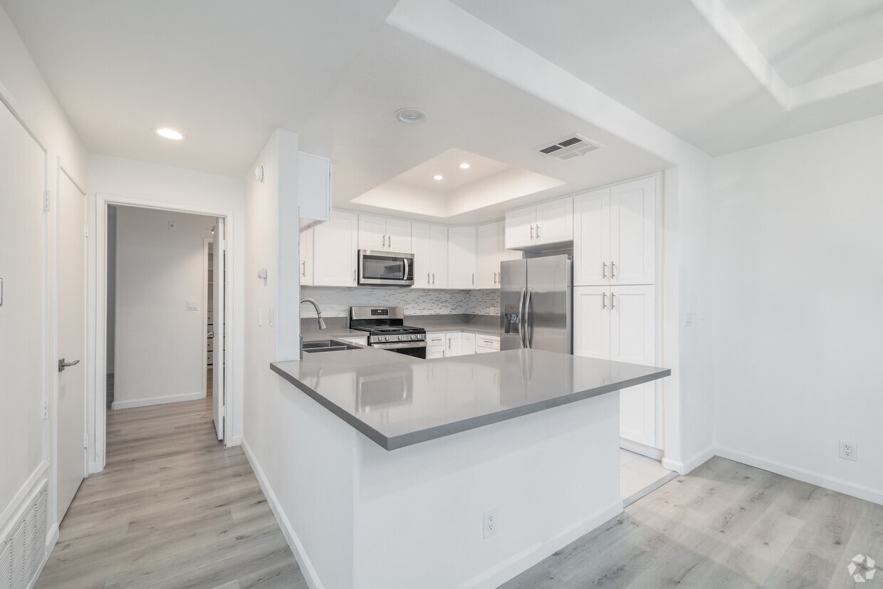 Floor Plan - Remodeled  2 Bed 2 Bath