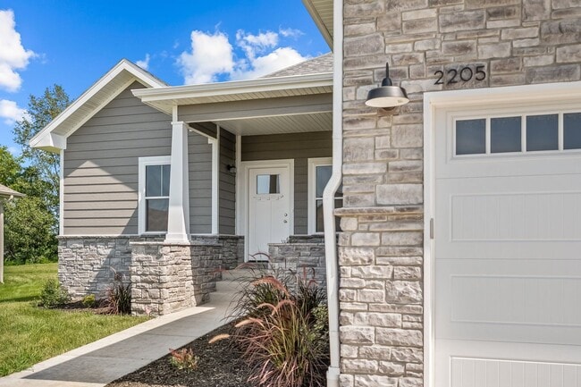 Photo - Beautifully Updated 4 Bedroom Home in Ozark, MO!