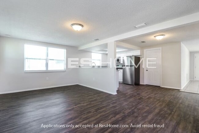 Photo - 6027 11th Ave