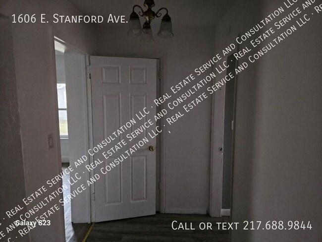 Photo - 1606 E Stanford Ave