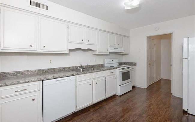 Photo - 1704 12th Pl S Unit A