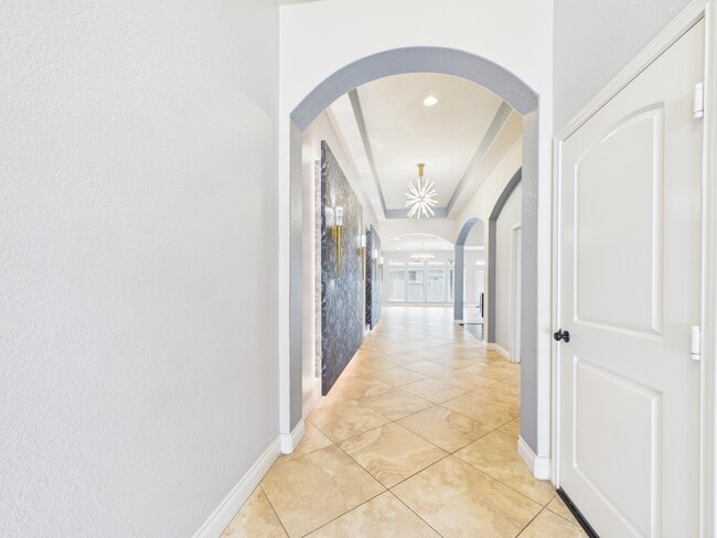 Photo - 2807 Naples Park Ln
