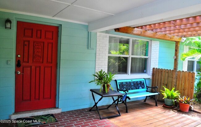 Building Photo - 306 3rd St Rental