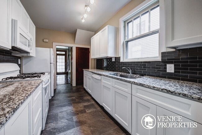 Photo - 4 Bedroom on OSU Campus
