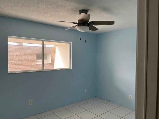 55 Vining Ct Unit 1