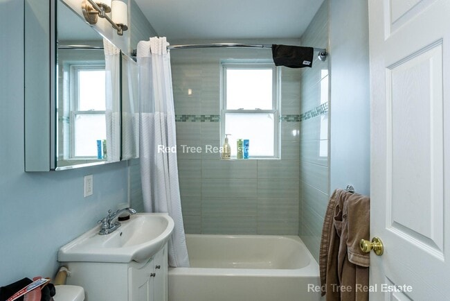 Photo - 231 Chestnut Hill Ave Unidad 3