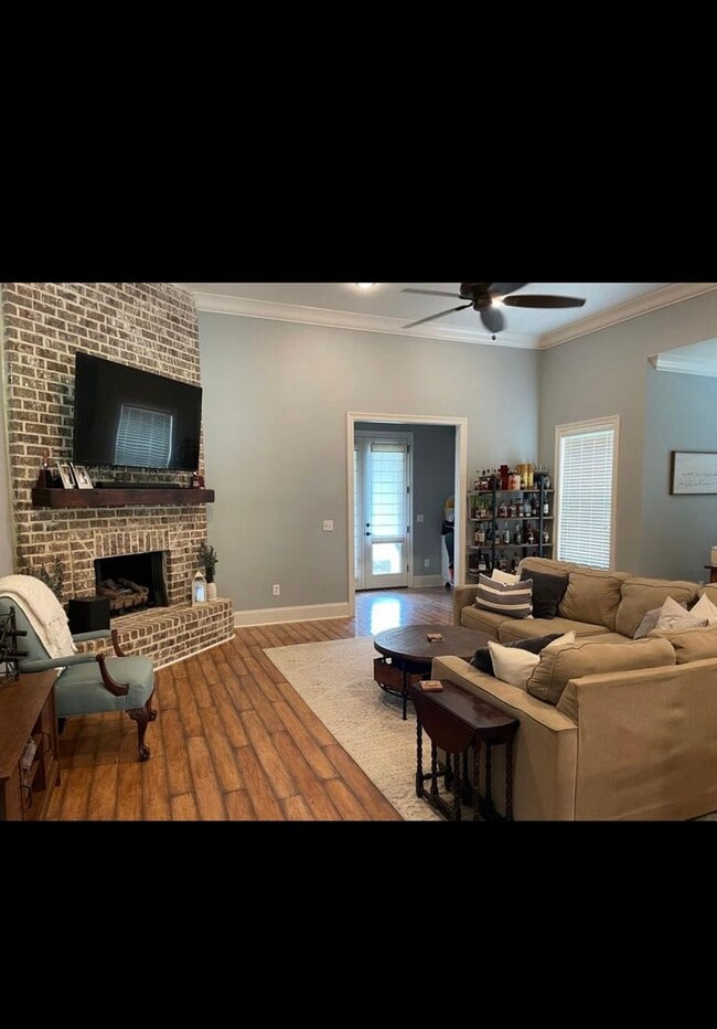 Photo - 82 E Briar Lake Dr