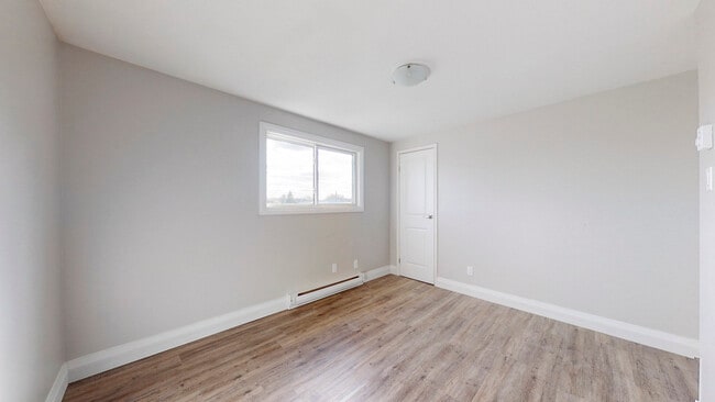 Photo - Bedford Gardens