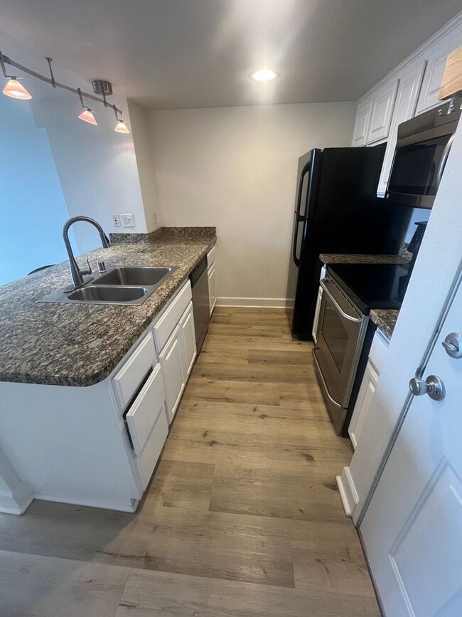 Photo - One Bedroom / One Bath Downtown Condo