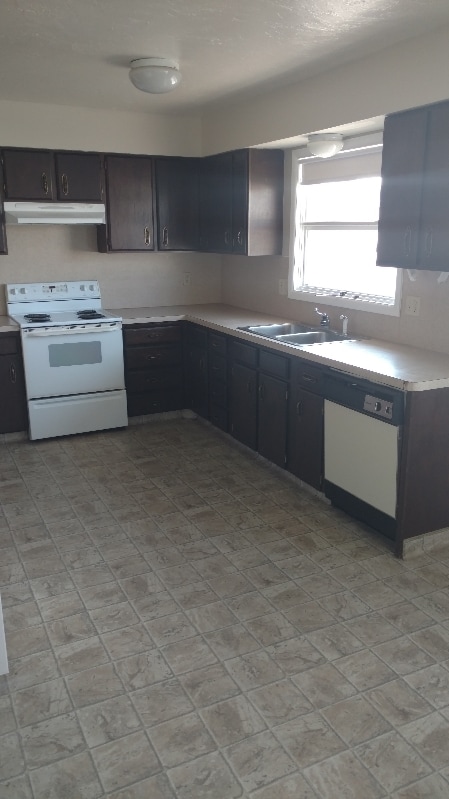 Building Photo - 190 Moonlite Dr Rental