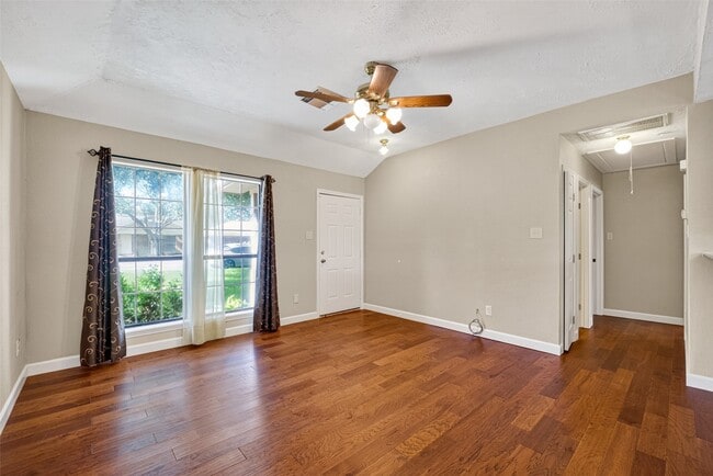 Photo - 2914 County Rd 855B