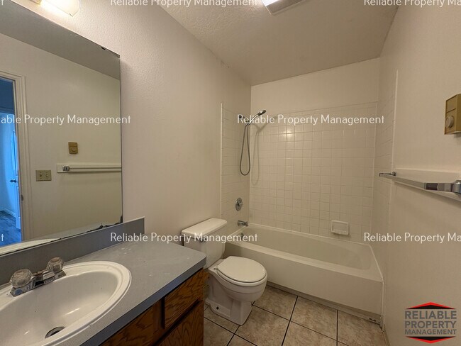 Photo - 2122 Meppen Dr Unit 2122