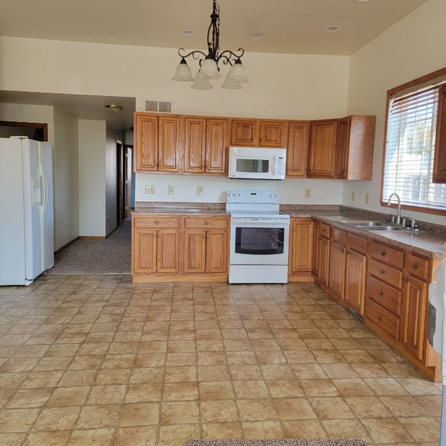 Building Photo - W240 County Rd H Rental