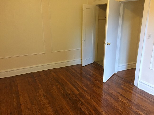 Photo - Wainwright Street Arms