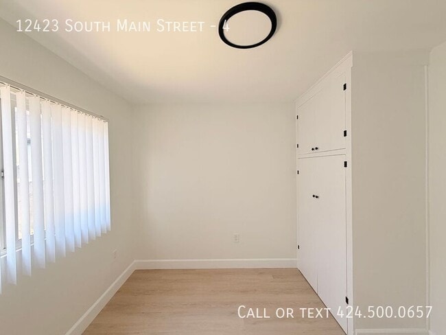 Photo - 12423 Main St Unidad 4