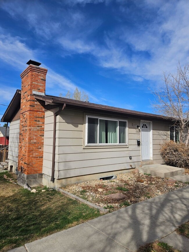 Building Photo - 1828 S McKinley St Unit 1830 S. MCKINLEY