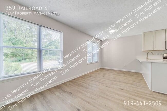359 Railroad St