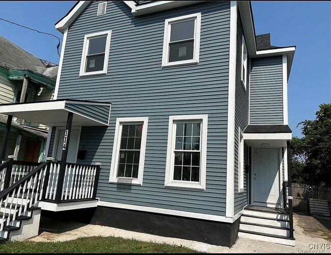Building Photo - 114 Fitch St Unit 2nd fl Rental