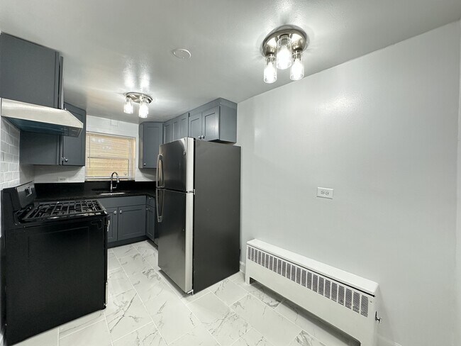 Photo - 2754 W North Shore Ave Unit NG