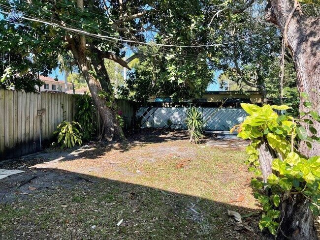 Photo - 720 SW 7th St