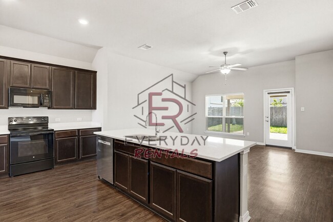 Photo - 3 bedroom 2 Bath home in Yowell Ranch