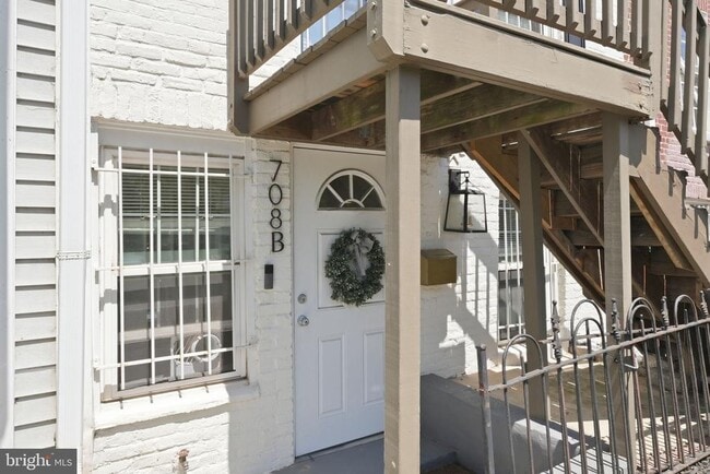 Photo - 708 I St SE