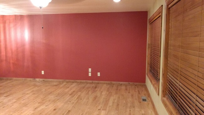 Photo - 1782 Larson Rd