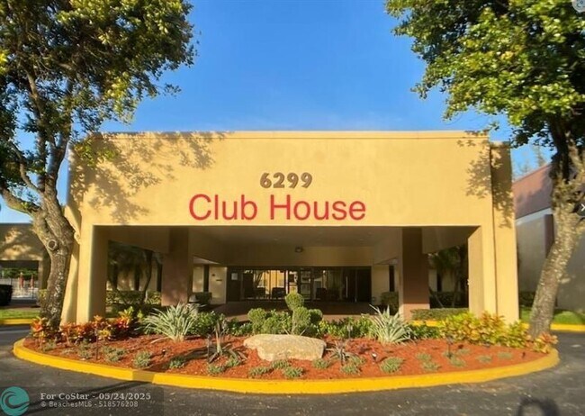 Photo - 5860 NW 64th Ave Unidad 306 Rental