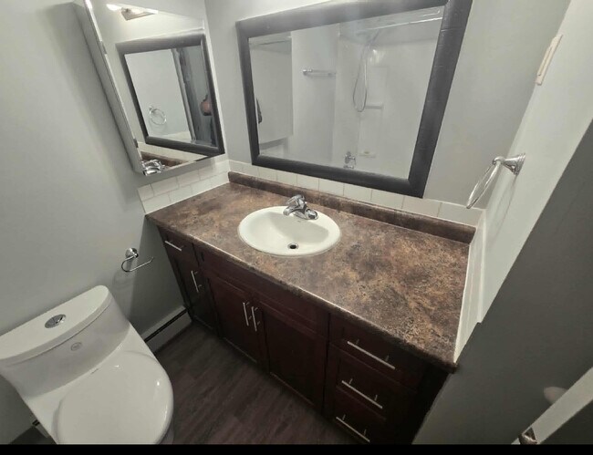 Photo - 155-155 Mighton Ave Unit 6