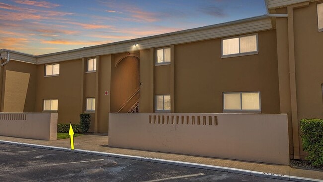 Photo - 1000 Lake of the Woods Blvd Unidad C103