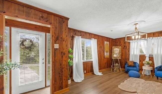 Photo - Country Living