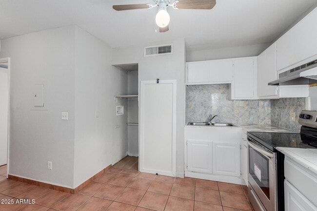 Photo - 12740 W Amy Dr Apartment Unit 2