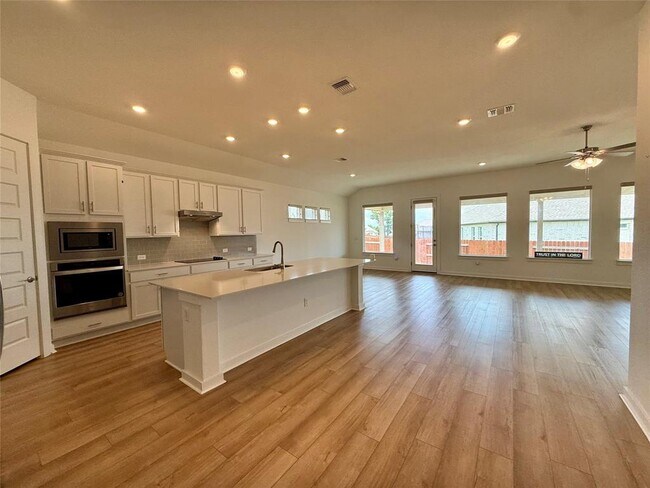 Photo - 104 Nuntree Cv