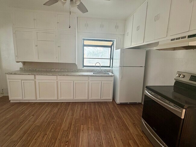 Photo - 1345 Cornell Ave